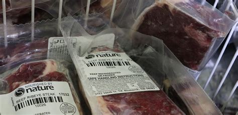 You can even sell a given amount of fresh or frozen meat to food service, but you cannot sell cured, cooked, or smoked product to food service. . Rules for selling meat in illinois